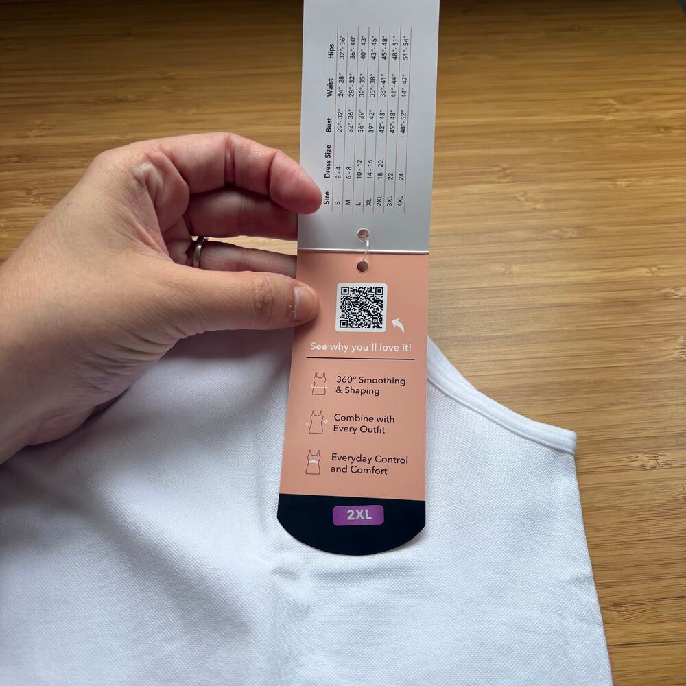 Shapermint Essentials XXL White All Day Every Day Scoop Neck Cami Tank Top - Picture 5 of 7